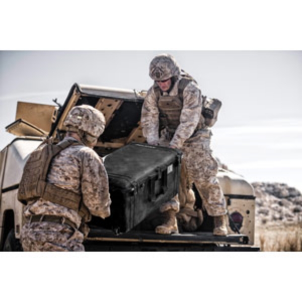 알루미늄가방제작pelican-1646-air-military-case-04-t.jpg